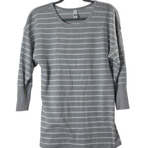Womens Sz S NWOT Gray White Striped Soft Stretchy Lightweight Crew Neck Top